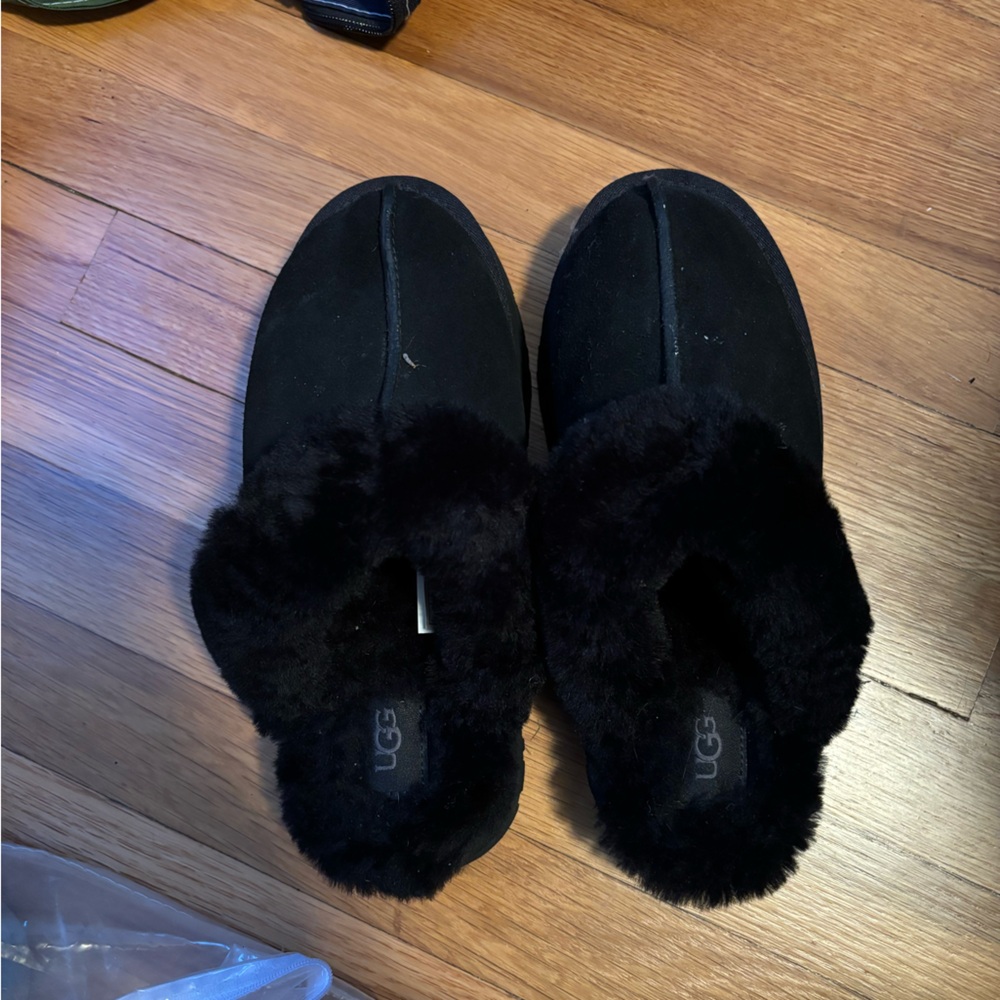 UGG platform slippers